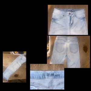 Light Blue Non-distressed Jeans.